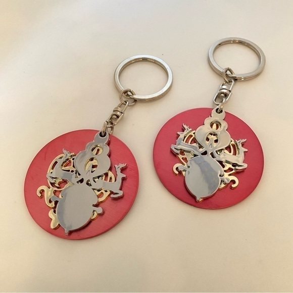 Neiman Marcus Vintage Reindeer & Snowflake Key Chain Set Of 2 New Without Tags - Picture 8 of 11
